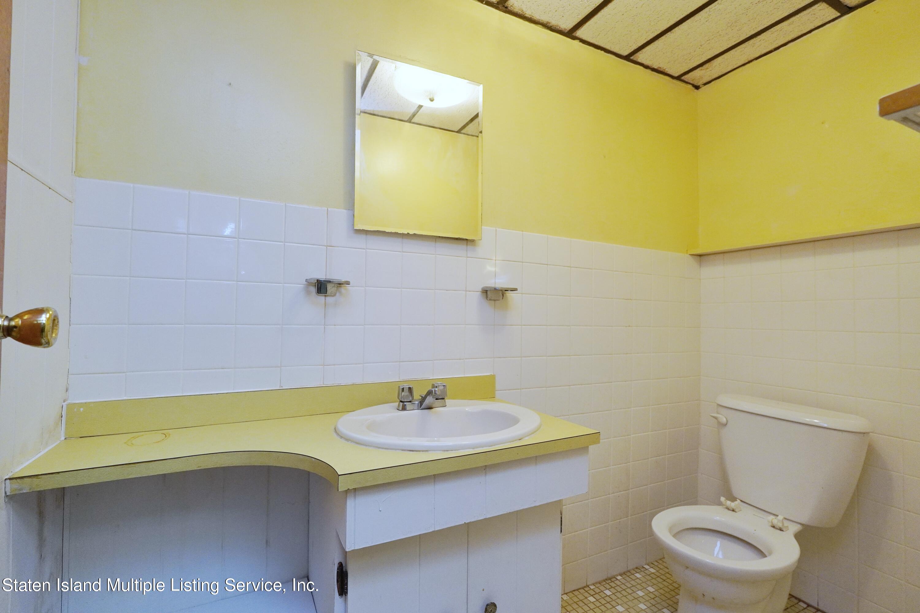 498 Willow Road West Staten Island, NY 10314 - Photo 33 of 37 Photo Jun 06 2019, 10 26 12 PM