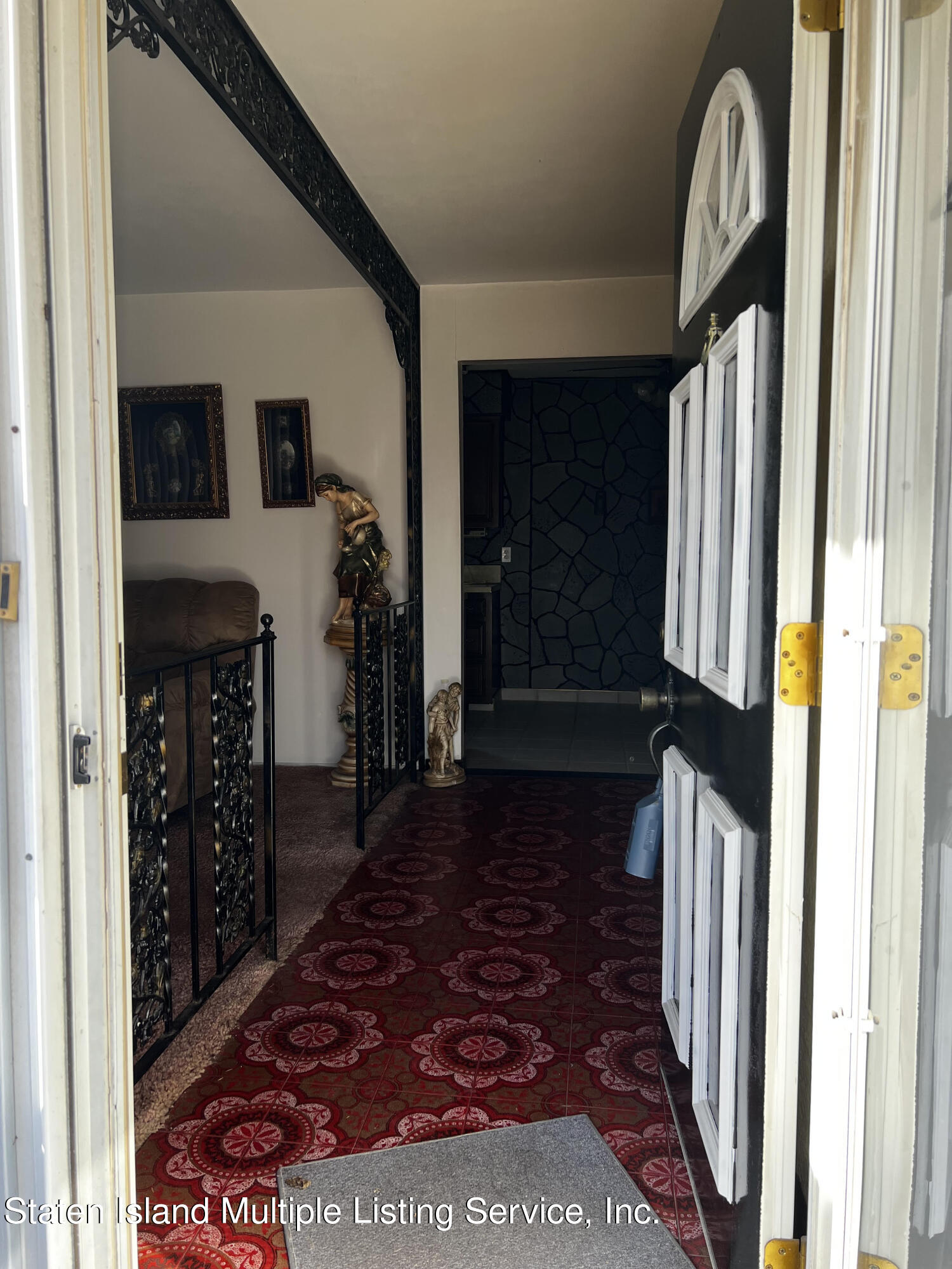 498 Willow Road West Staten Island, NY 10314 - Photo 6 of 37 Willow