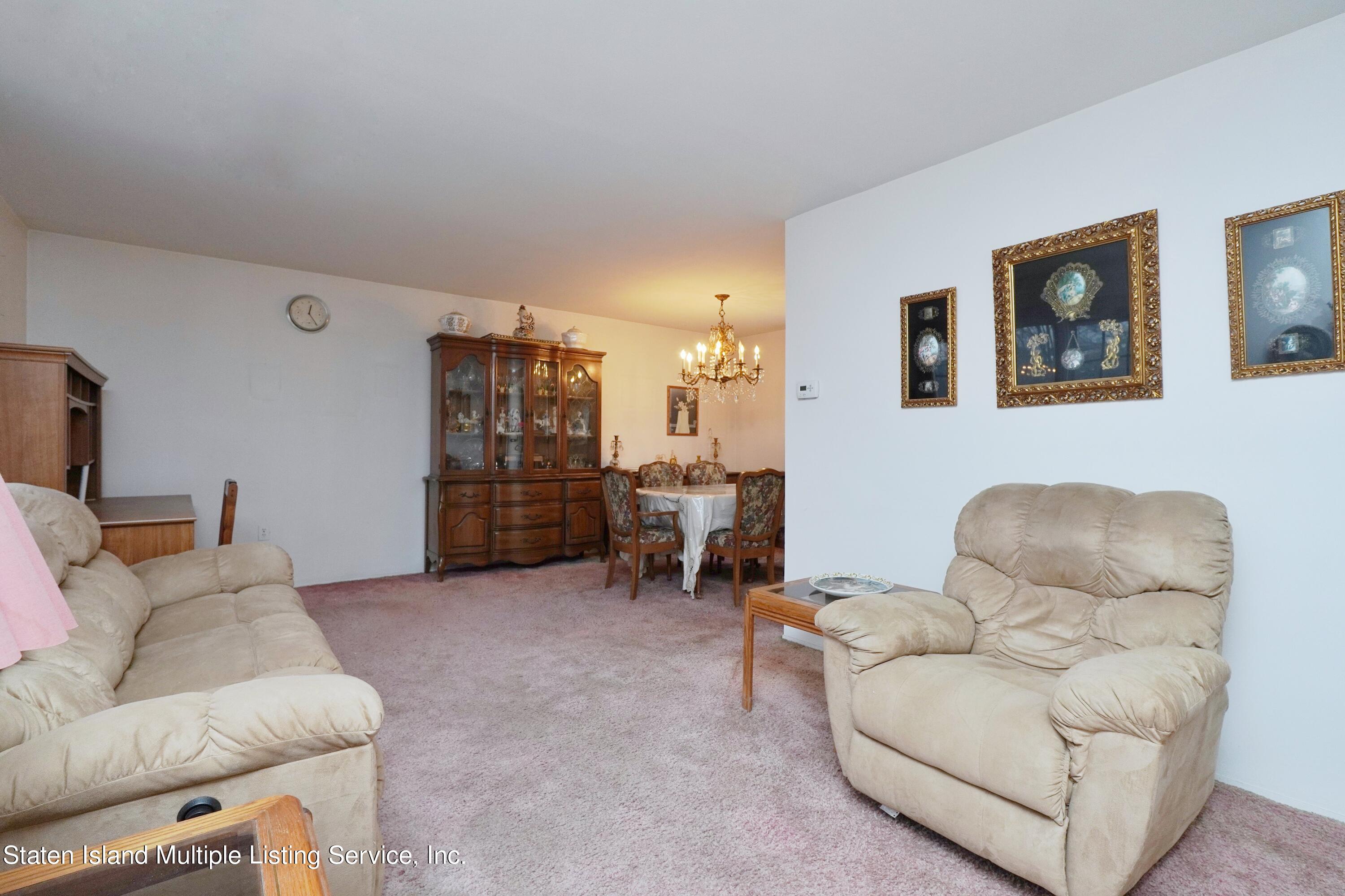 498 Willow Road West Staten Island, NY 10314 - Photo 9 of 37 Photo Jun 06 2019, 10 17 43 PM