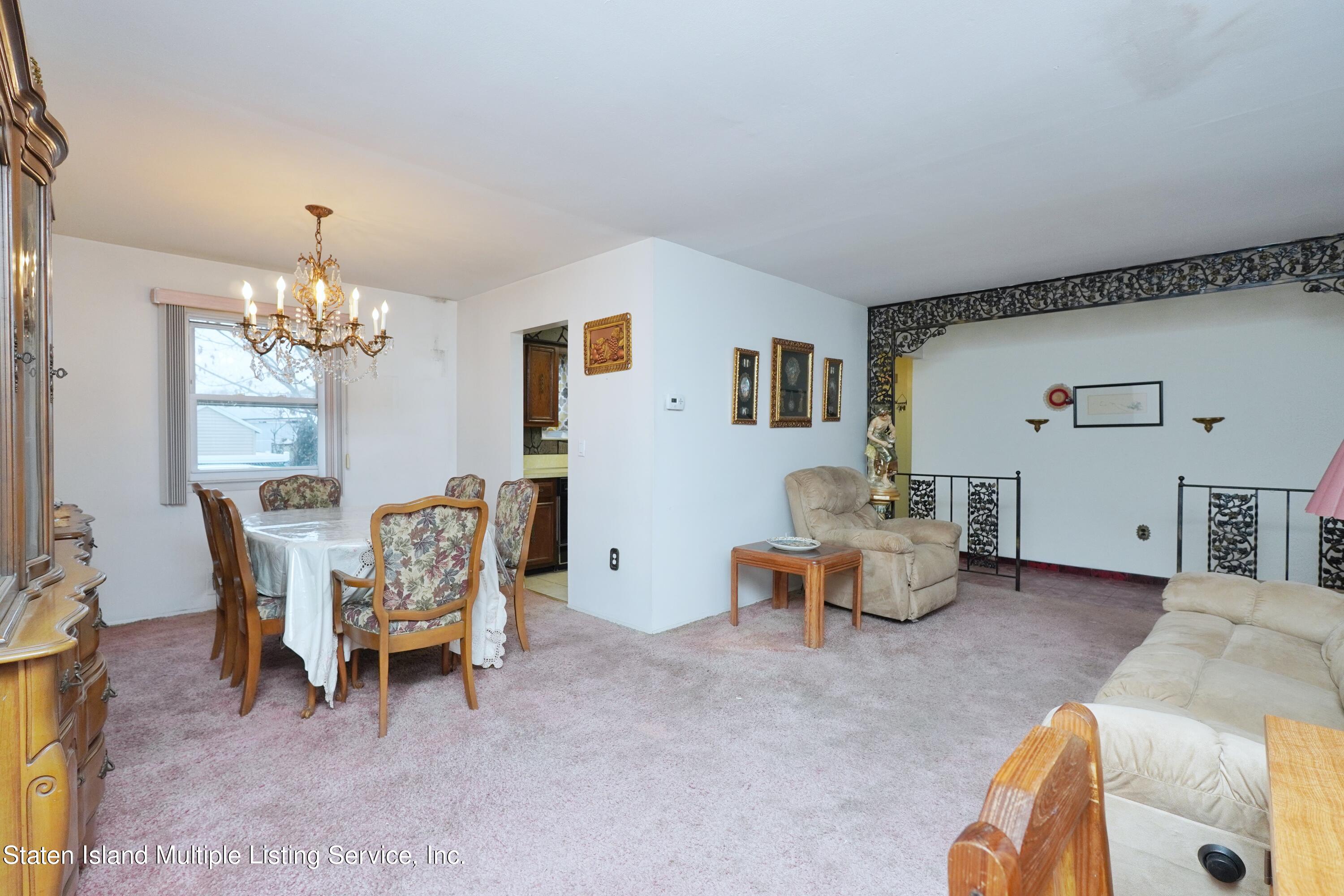 498 Willow Road West Staten Island, NY 10314 - Photo 10 of 37 Photo Jun 06 2019, 10 18 01 PM