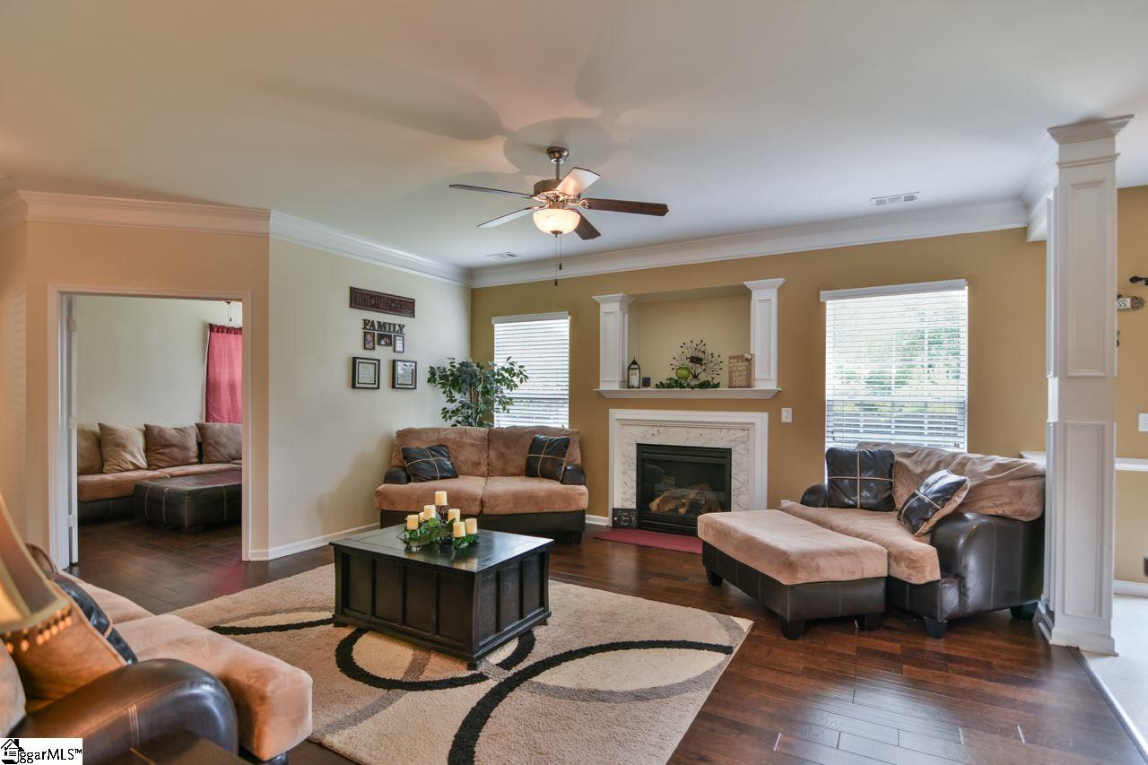 12 Shale Court Greenville, SC 29607 - Photo 6 of 28 Gallery Image 6