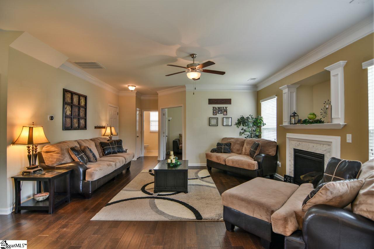 12 Shale Court Greenville, SC 29607 - Photo 7 of 28 Gallery Image 7