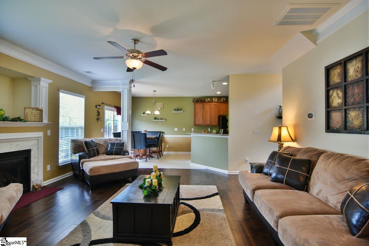 12 Shale Court Greenville, SC 29607 - Photo 8 of 28 Gallery Image 8
