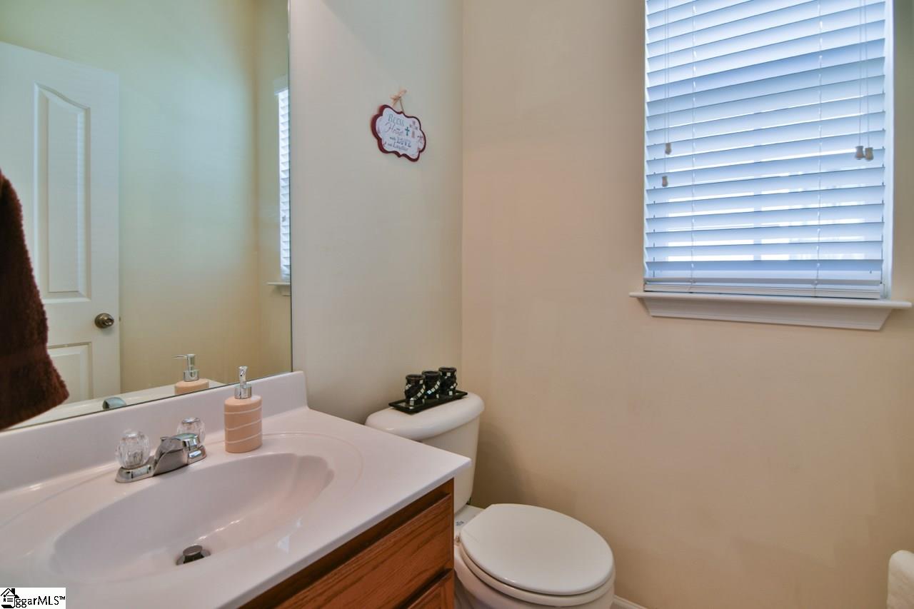 12 Shale Court Greenville, SC 29607 - Photo 10 of 28 Gallery Image 10