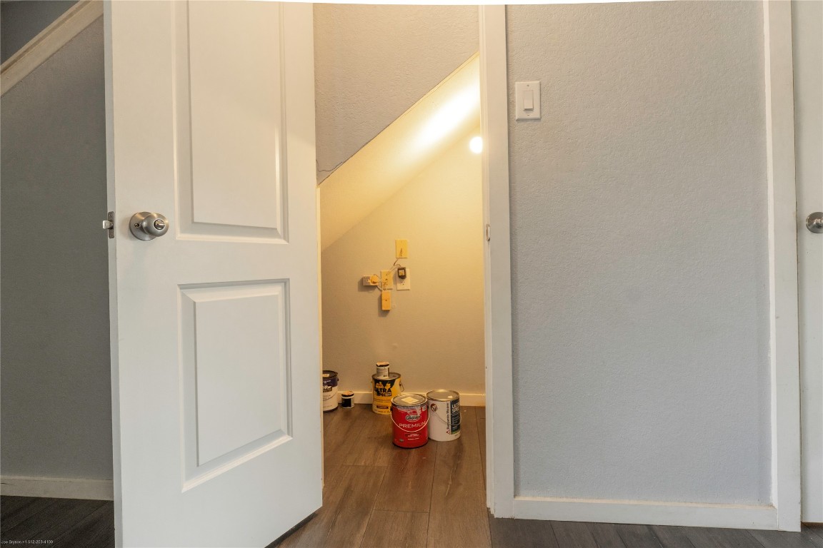 1845 River Crossing Circle, Unit C Austin, TX 78741 - Photo 15 of 28 a bathroom with a shower