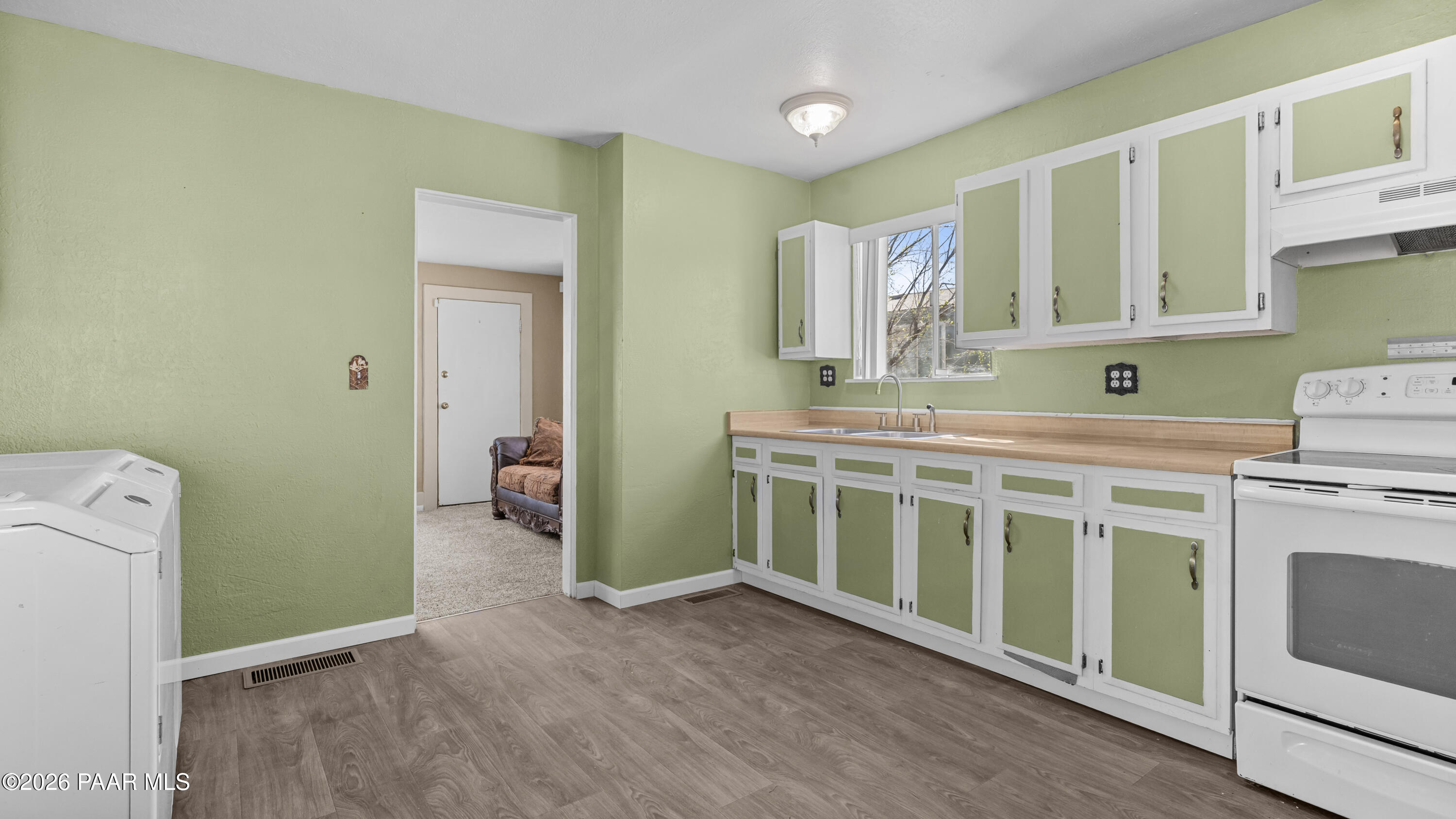 236 West Venice Way Paulden, AZ 86334 - Photo 11 of 42