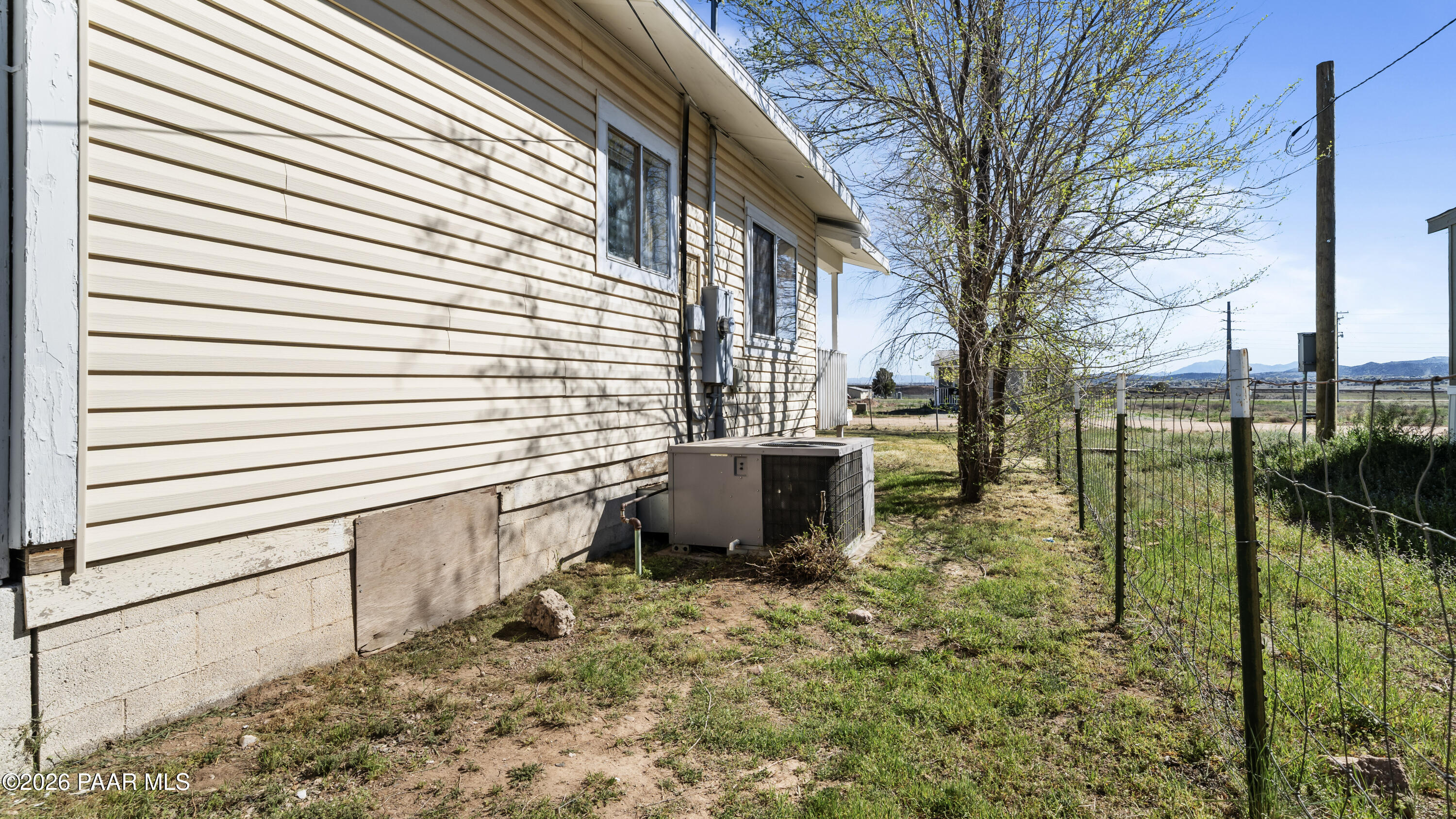 236 West Venice Way Paulden, AZ 86334 - Photo 37 of 42 a view of a backyard with plants