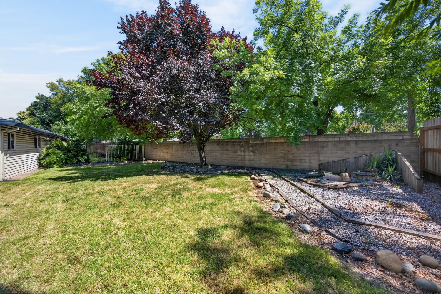 5201 Shereen Court Sacramento, CA 95841 - Photo 9 of 69