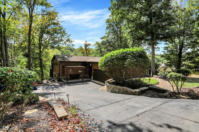 $1,600,000 | 4465 Grouse Drive, Trafalgar, IN 46181