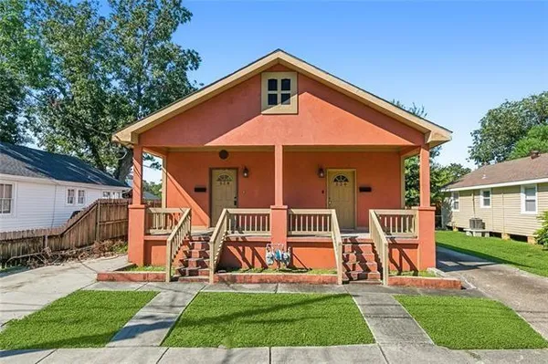 $1,478 | 526 Brown Avenue, Harvey, LA 70058