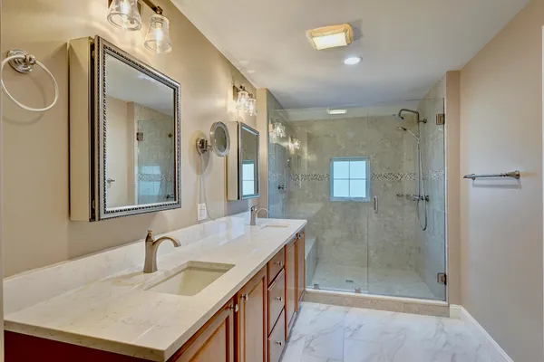 $1,000,000 | 11 Old Parish Way, Unit 8, Portsmouth, NH 03801