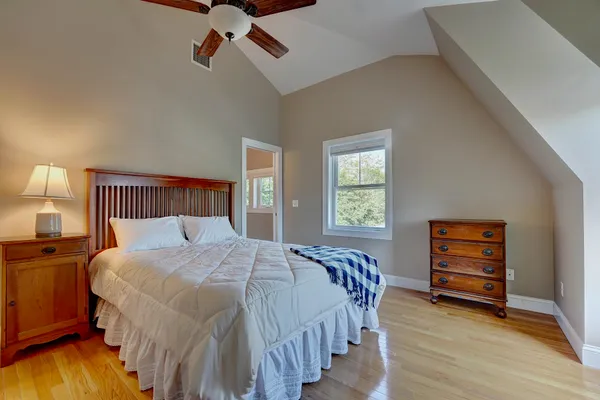 $1,000,000 | 11 Old Parish Way, Unit 8, Portsmouth, NH 03801
