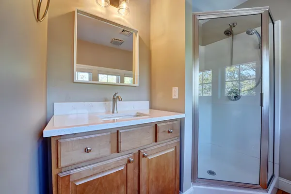 $1,000,000 | 11 Old Parish Way, Unit 8, Portsmouth, NH 03801