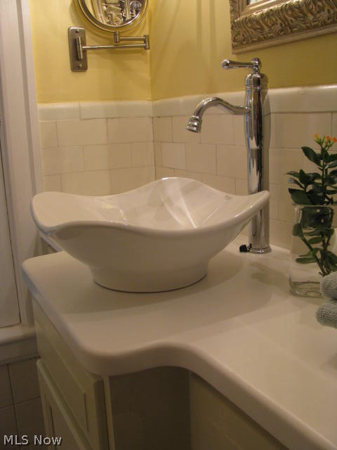 1591 Compton Road Cleveland Heights, OH 44118 - Photo 17 of 22