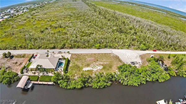 $274,900 | 2807 Cussell Drive, St. James City, FL 33956