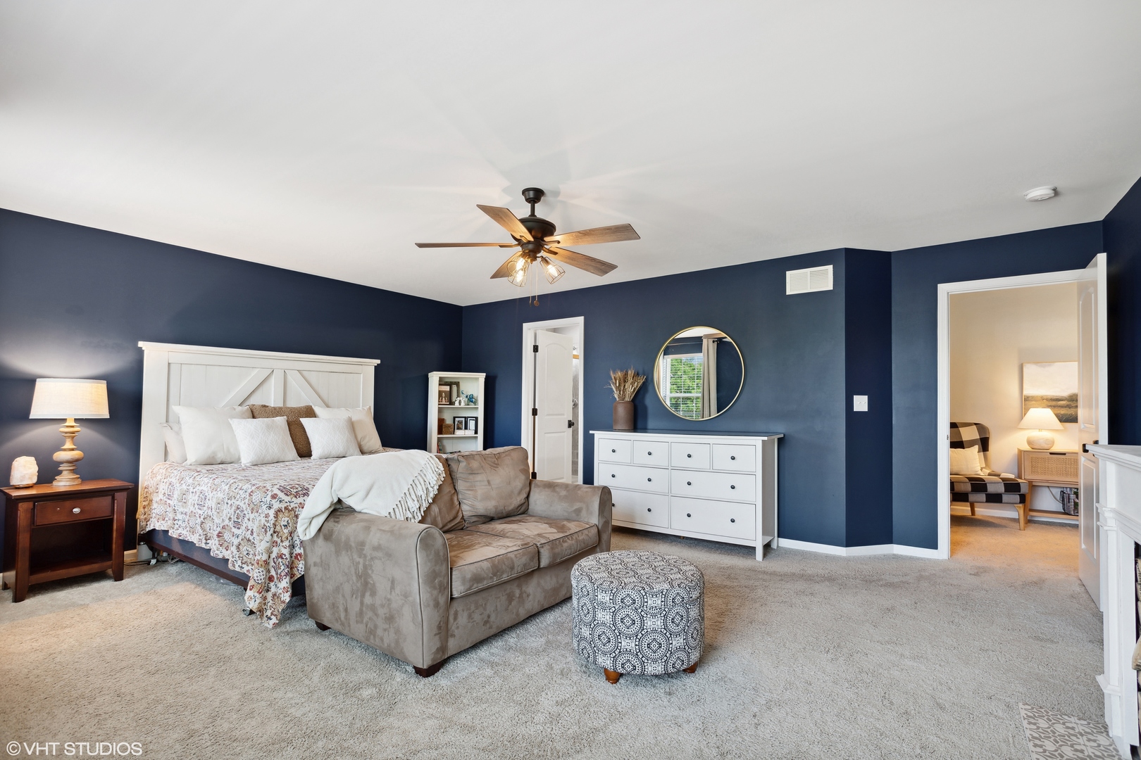 3302 Batley Street Elgin, IL 60124 - Photo 15 of 28 a bedroom with a bed and ceiling fan