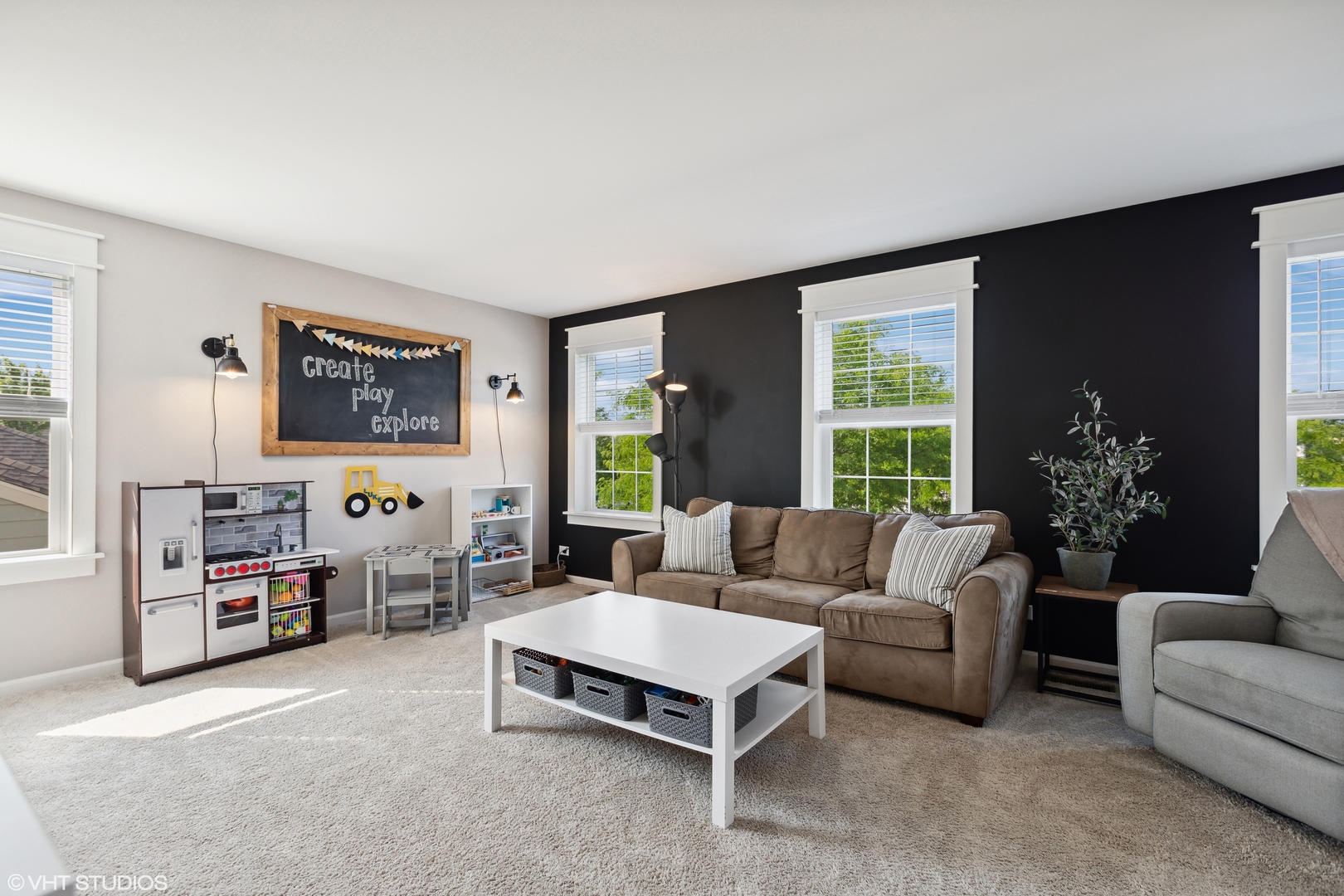 3302 Batley Street Elgin, IL 60124 - Photo 18 of 28 a living room with furniture and a large window