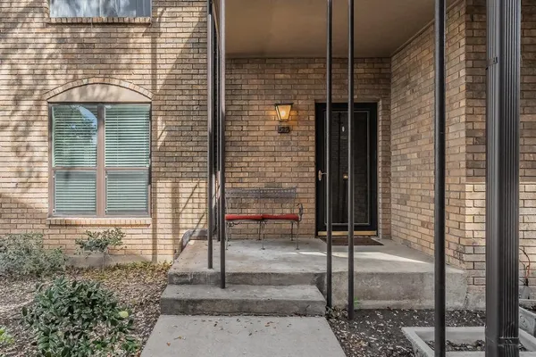 $1,850 | 4312 Bellaire Drive South, Unit 127, Fort Worth, TX 76109