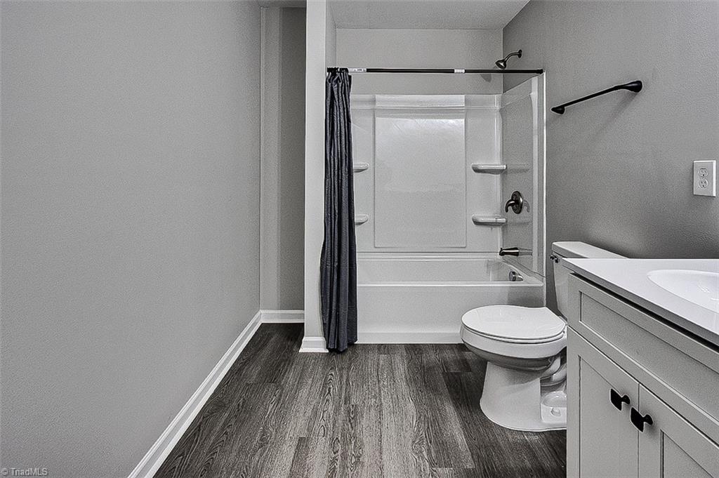 1323 Colon Road Sanford, NC 27330 - Photo 17 of 33