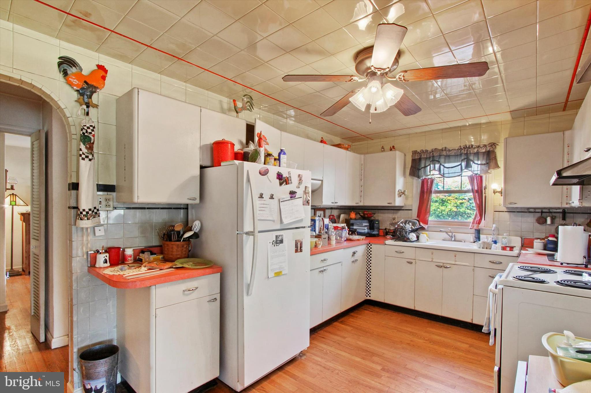 587 Hillcrest Road York, PA 17403 - Photo 10 of 30 Gallery Image 10