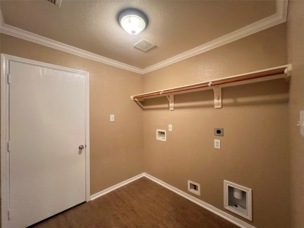 915 Wild Cotton Road Rosenberg, TX 77471 - Photo 28 of 38 a view of a small space