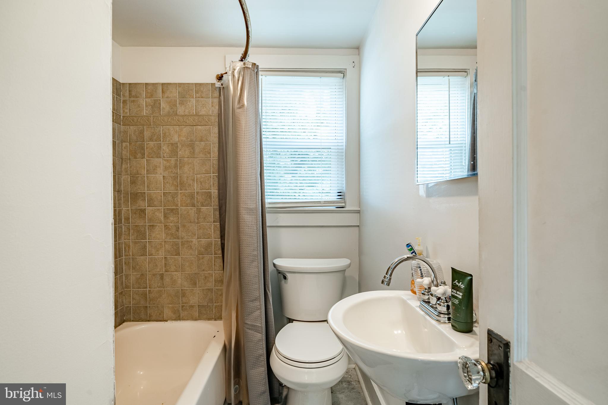 10134 Bacons Road Delmar, DE 19940 - Photo 14 of 41 Bathroom