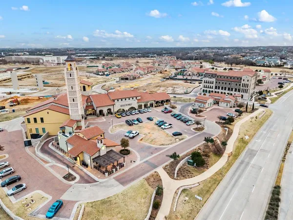 $550,000 | 52 Cardona Drive, Westlake, TX 76262