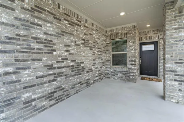 $1,900 | 207 Greenbriar Drive, McKinney, TX 75071