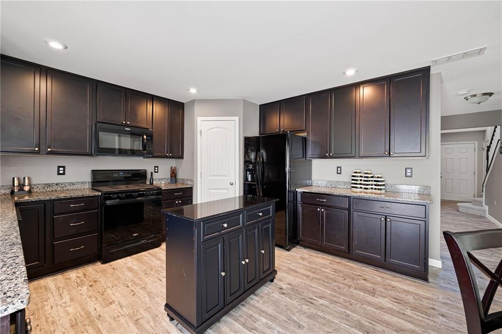 121 Moonrise Crossing Dallas, GA 30132 - Photo 11 of 44