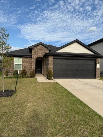 $2,300 | 31138 Delamere Turn Trial Trail, Fulshear, TX 77441