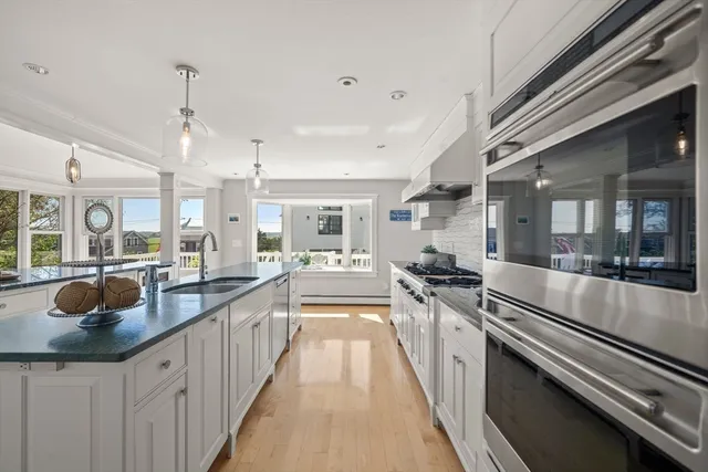 a kitchen with granite countertop lots of counter top space