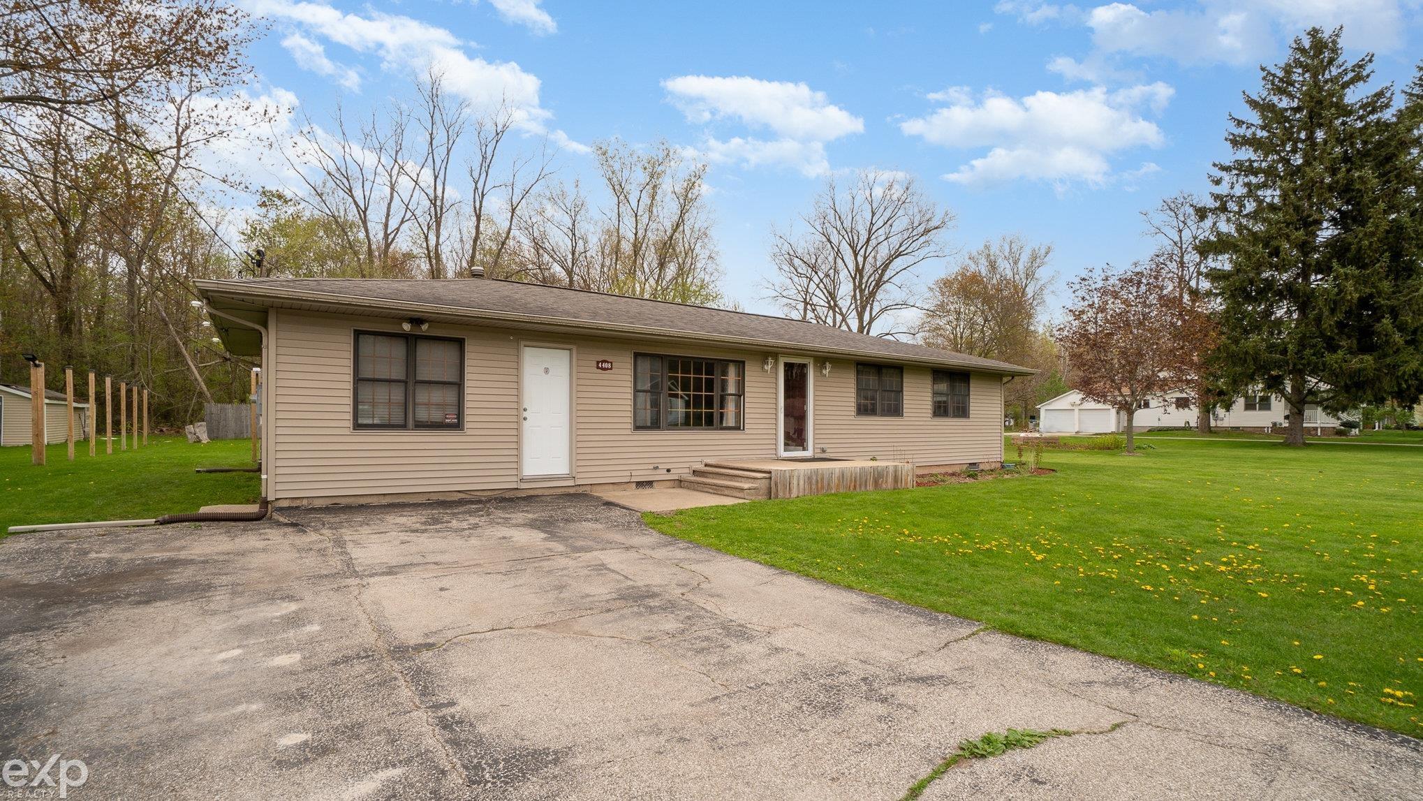 4408 Flajole Road Midland, MI 48642 - Photo 22 of 30 50108843-21.JPG