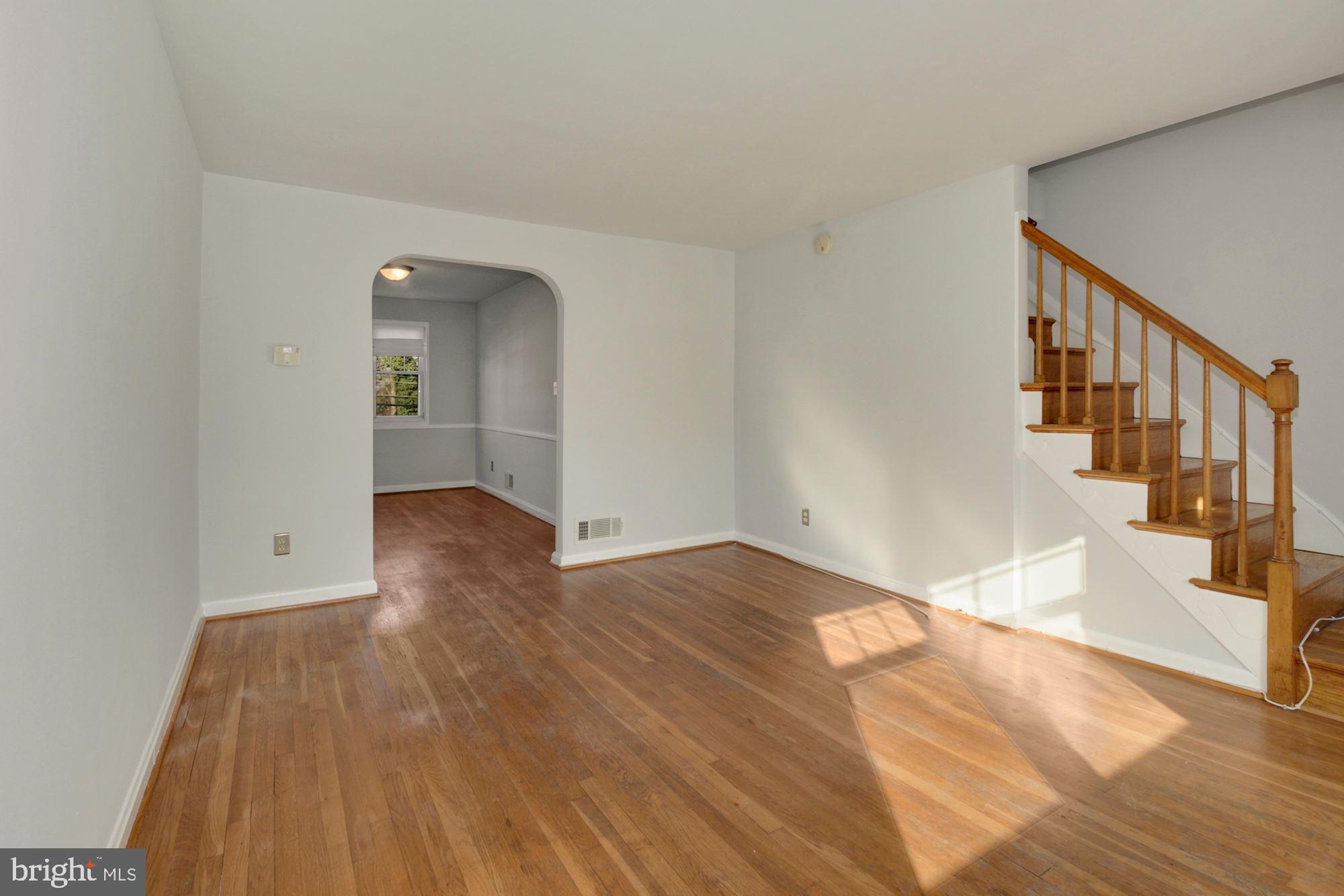 5436 Channing Road Baltimore, MD 21229 - Photo 11 of 37