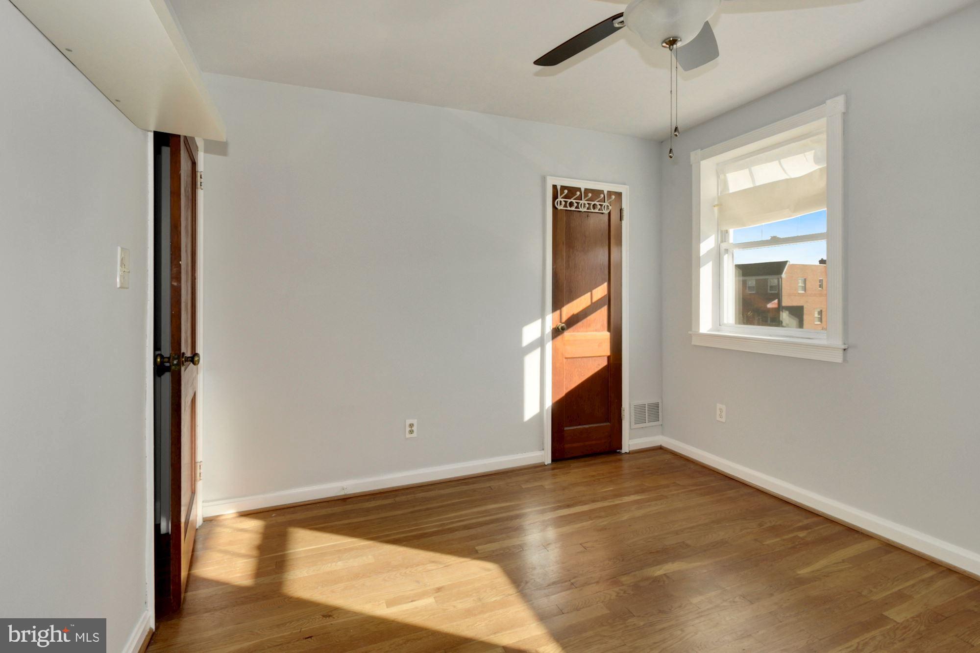 5436 Channing Road Baltimore, MD 21229 - Photo 18 of 37