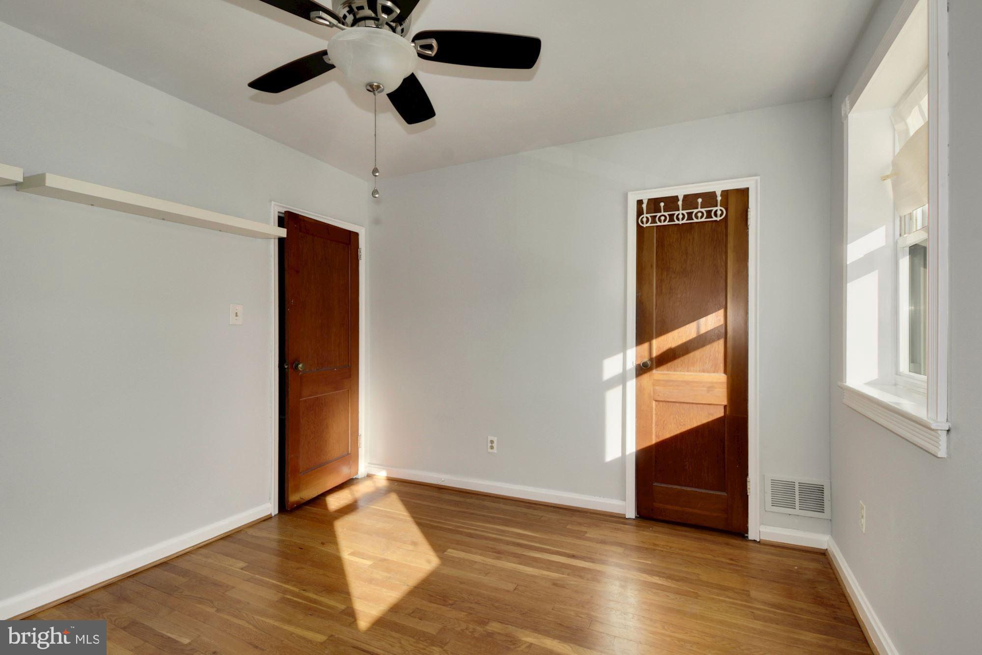 5436 Channing Road Baltimore, MD 21229 - Photo 19 of 37