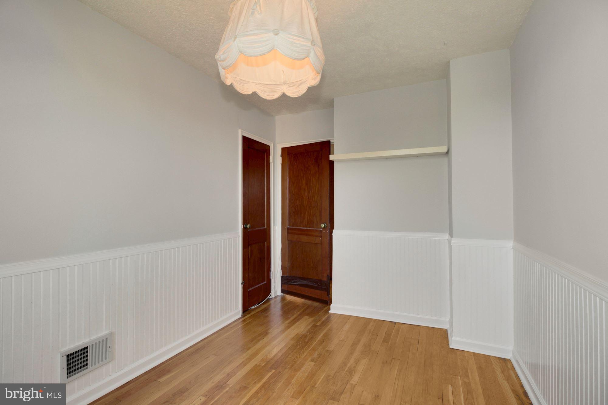 5436 Channing Road Baltimore, MD 21229 - Photo 23 of 37