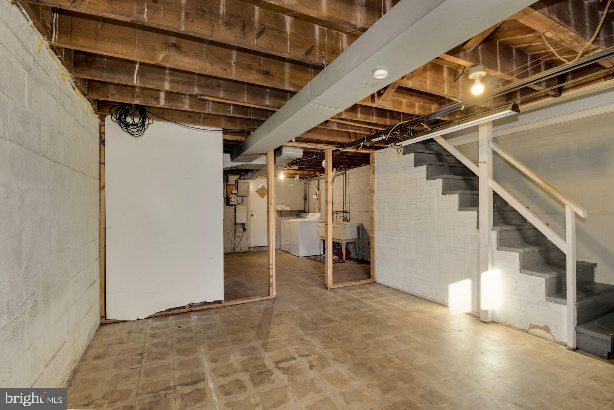 5436 Channing Road Baltimore, MD 21229 - Photo 29 of 37