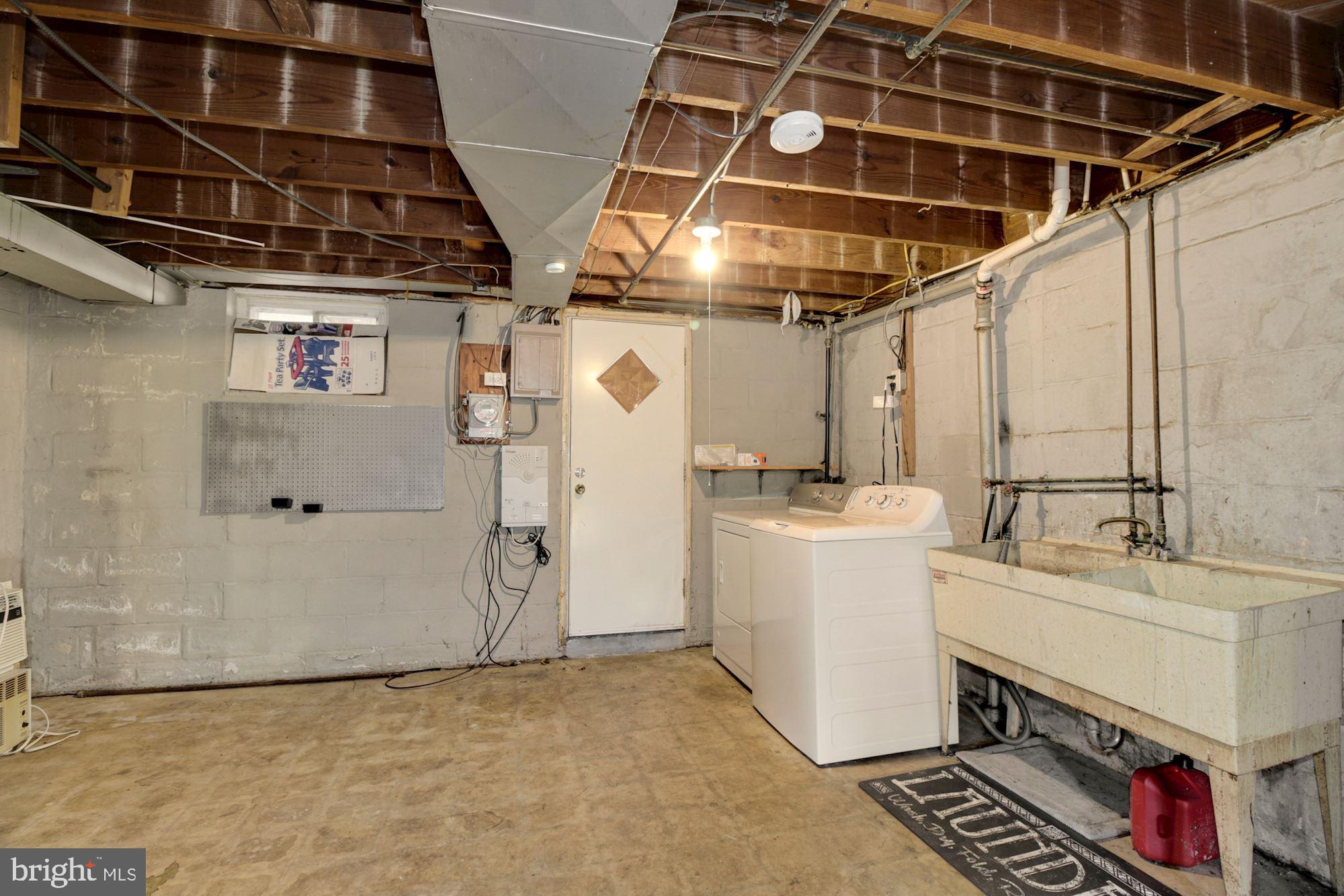 5436 Channing Road Baltimore, MD 21229 - Photo 30 of 37