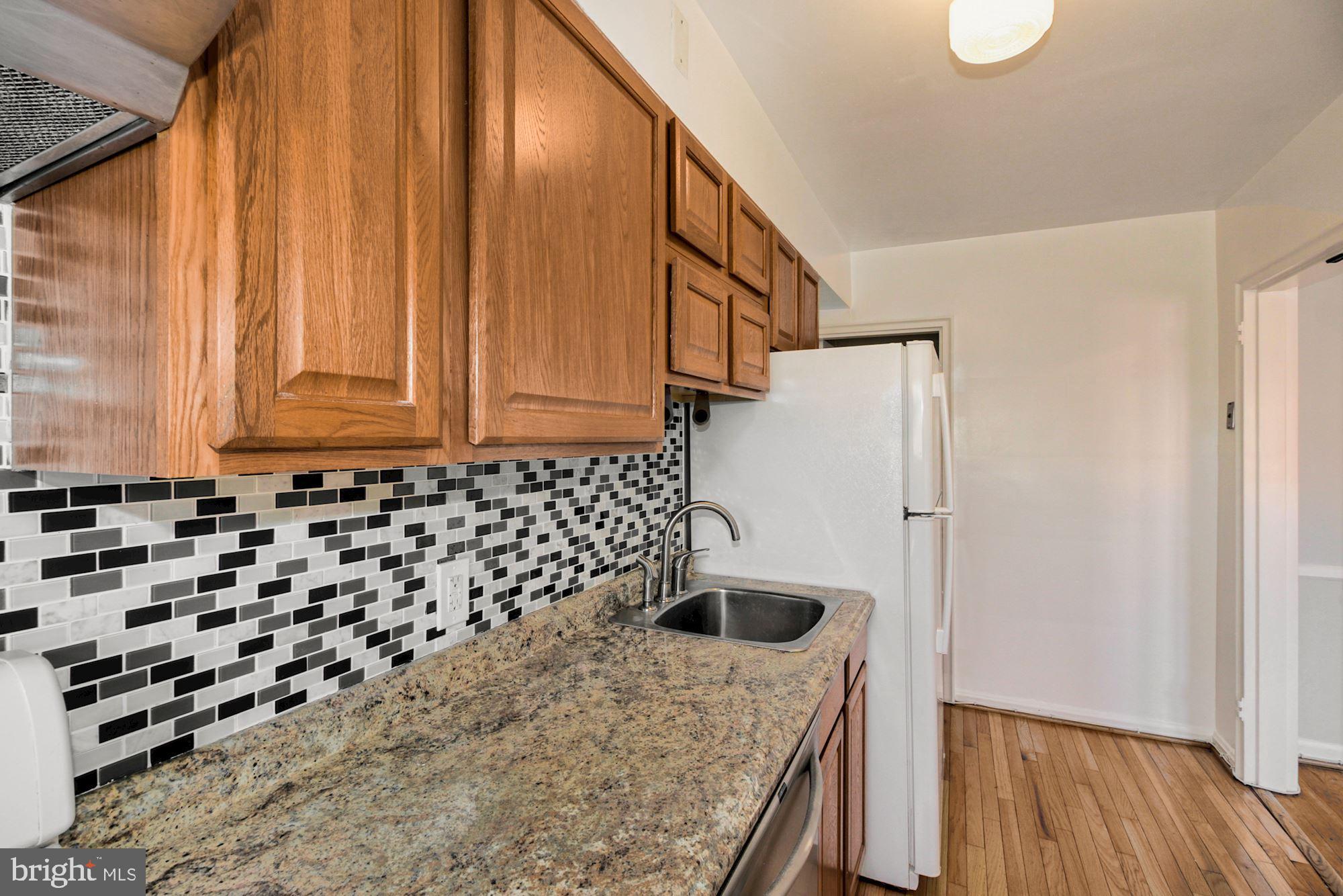 5436 Channing Road Baltimore, MD 21229 - Photo 9 of 37