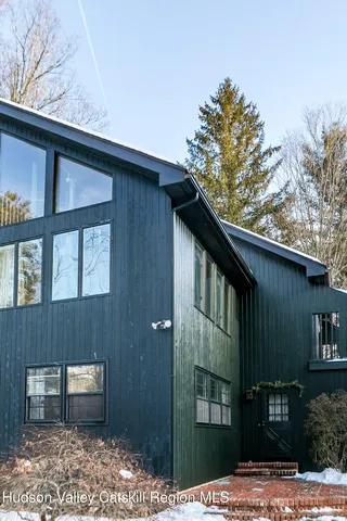 $899,000 | 176 Silver Hollow Road, Chichester, NY 12416