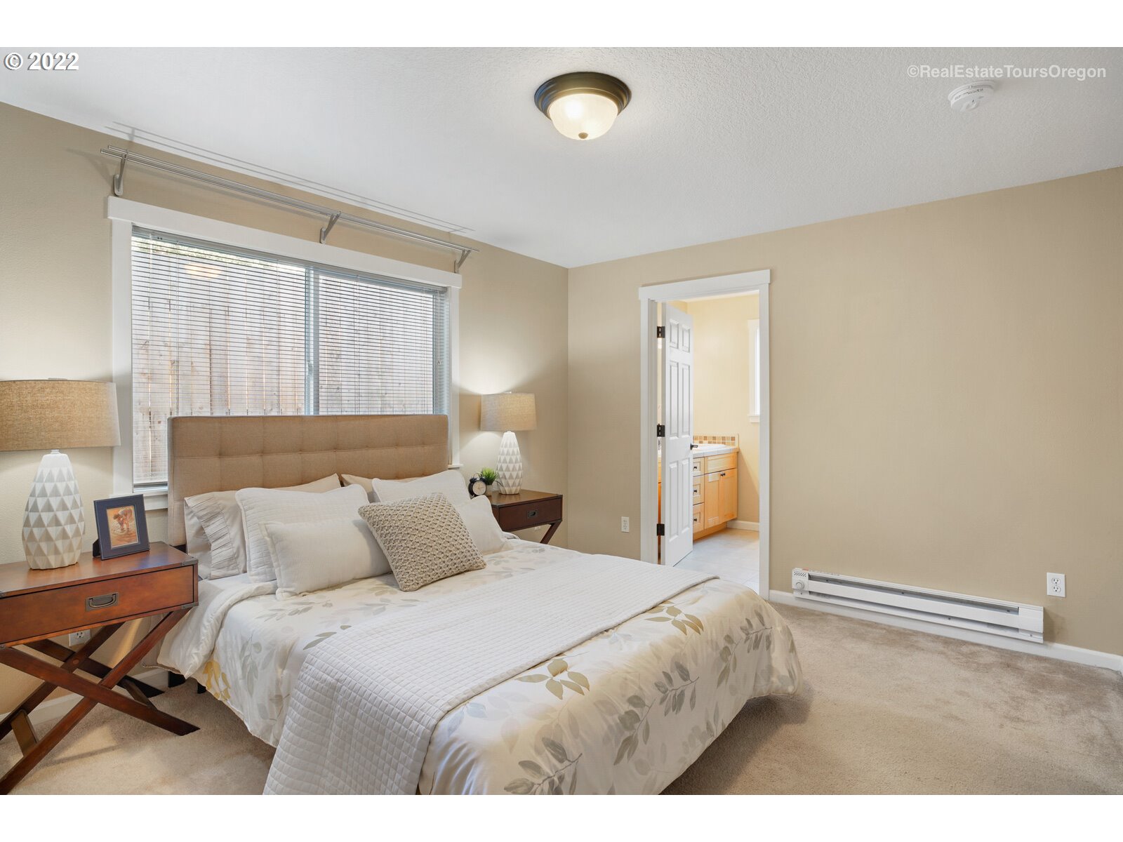 3925 Southwest Multnomah Boulevard, Unit 106 Portland, OR 97219 - Photo 11 of 25 Gallery Image 11