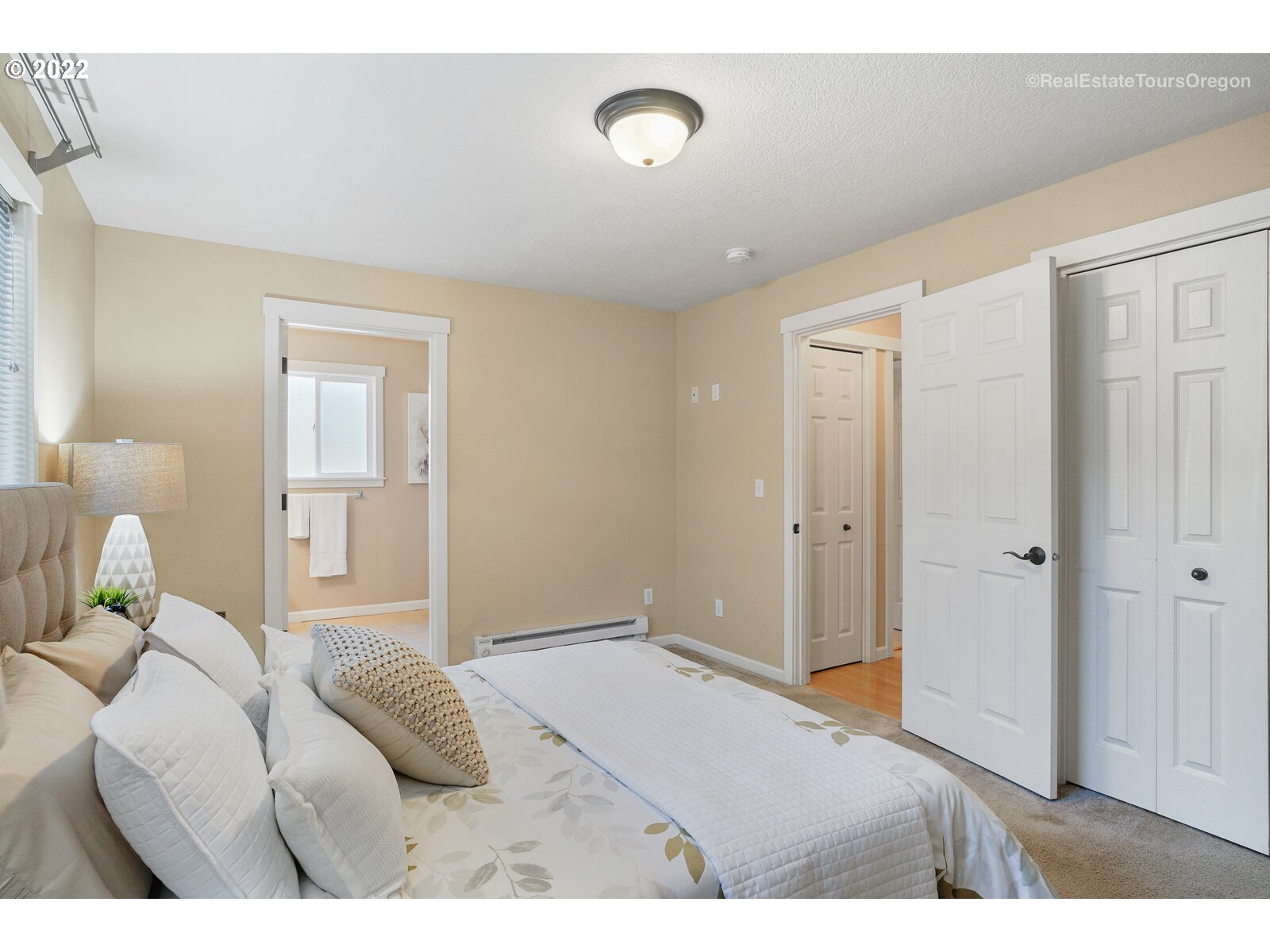 3925 Southwest Multnomah Boulevard, Unit 106 Portland, OR 97219 - Photo 12 of 25 Gallery Image 12