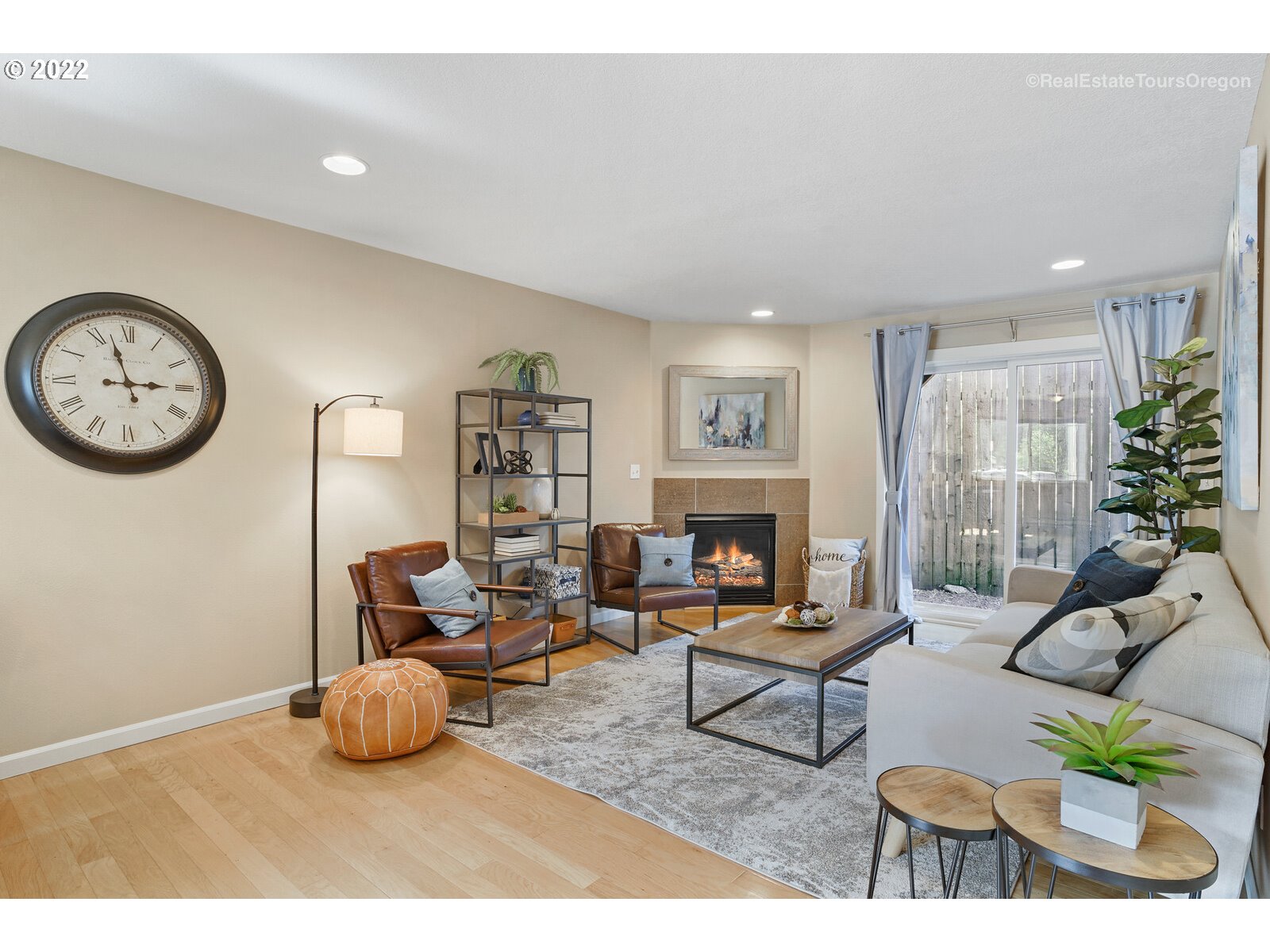 3925 Southwest Multnomah Boulevard, Unit 106 Portland, OR 97219 - Photo 4 of 25 Gallery Image 4