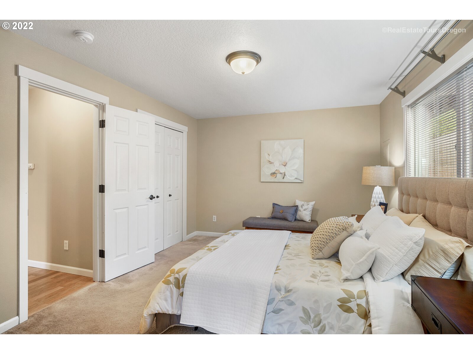 3925 Southwest Multnomah Boulevard, Unit 106 Portland, OR 97219 - Photo 10 of 25 Gallery Image 10