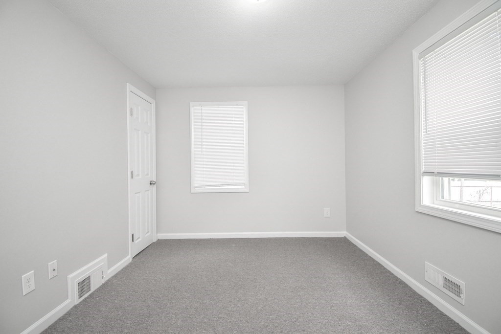 125 Granger Street Springfield, MA 01119 - Photo 15 of 26