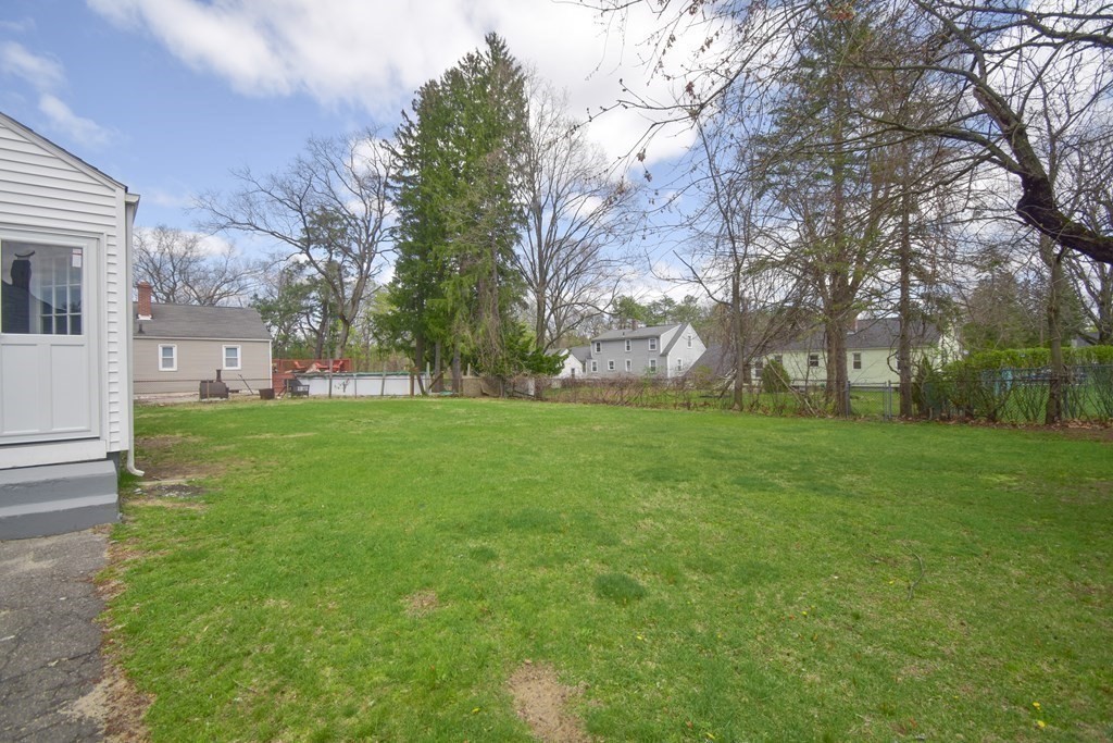 125 Granger Street Springfield, MA 01119 - Photo 3 of 26