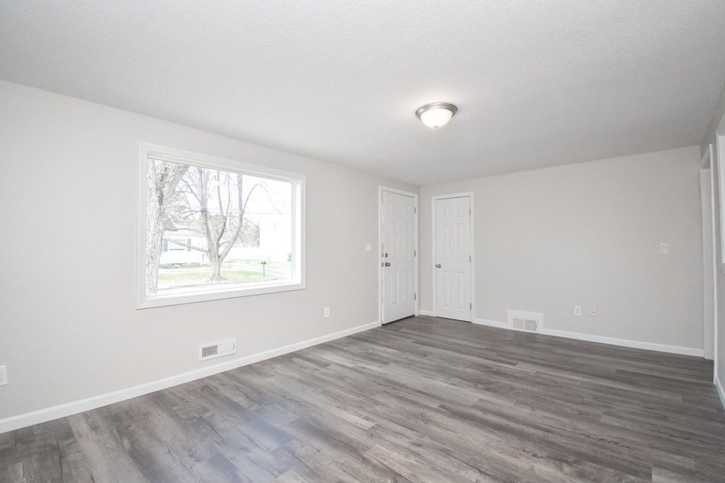 125 Granger Street Springfield, MA 01119 - Photo 6 of 26