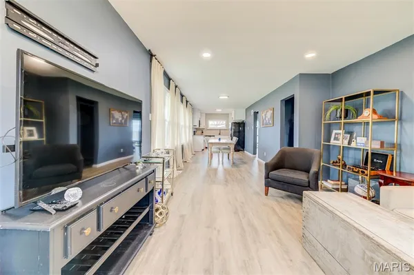 $229,900 | 7837 Labelle Street, St. Louis, MO 63123