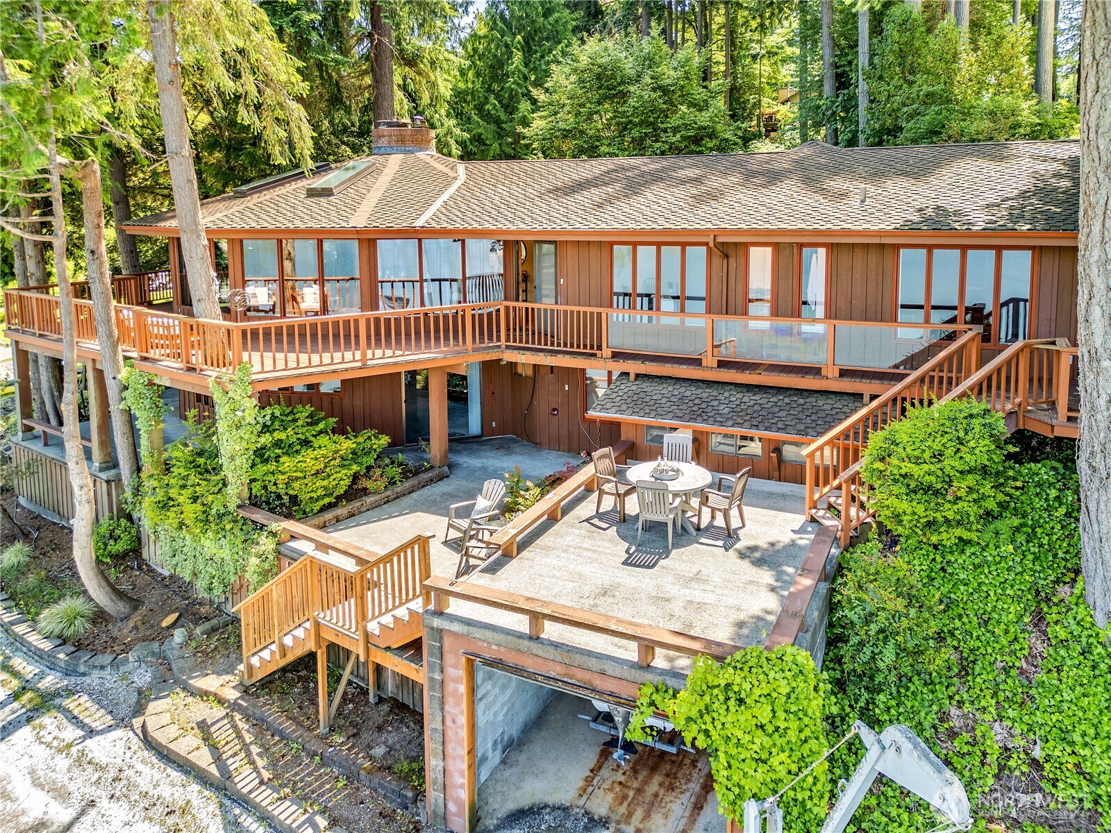 1678 Northeast Jacobson Road Poulsbo, WA 98370 - Photo 4 of 40