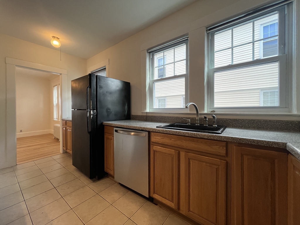 27 Morrow Road Boston, MA 02135 - Photo 14 of 31